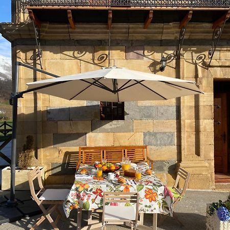 La Casona De Lombrana, En Polaciones Buitenkant foto