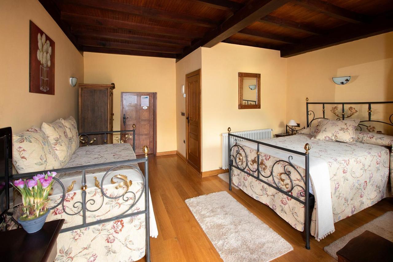 La Casona De Lombrana, En Polaciones Buitenkant foto