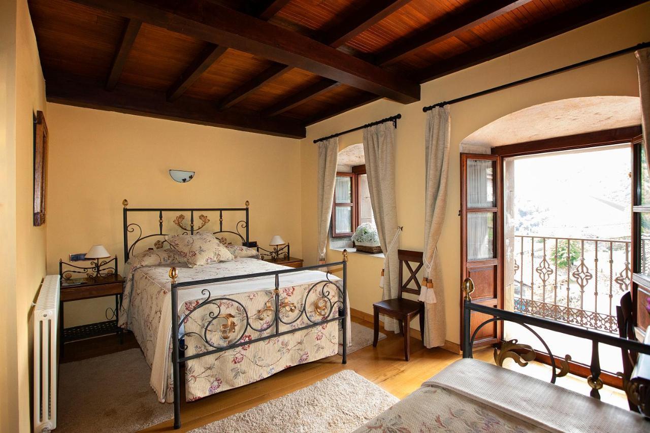 La Casona De Lombrana, En Polaciones Buitenkant foto