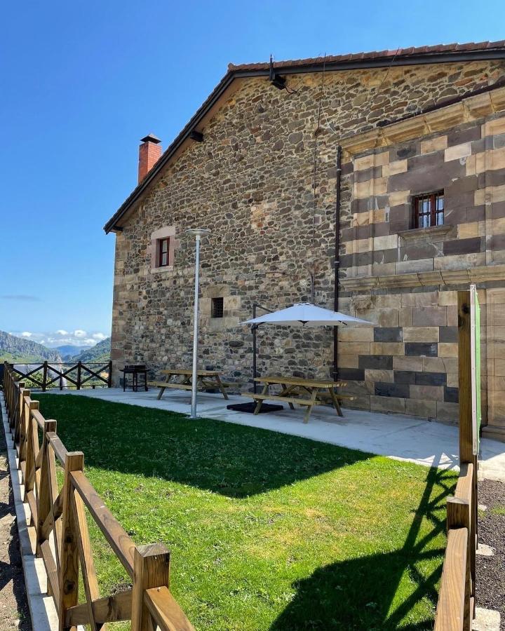 La Casona De Lombrana, En Polaciones Buitenkant foto